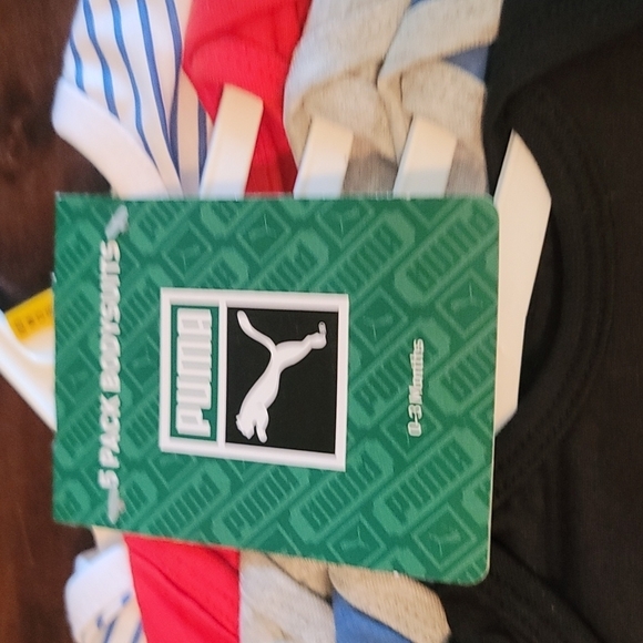 Puma 5 pack Shortsleeve Bodysuits - Picture 7 of 8